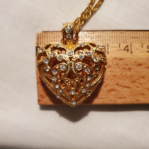 🌟 Vintage Filigree Puff Heart - Goldtone with CZ - Picture 2 of 6
